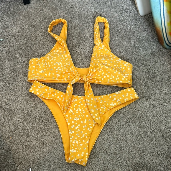 Zaful bikini set - Picture 1 of 2